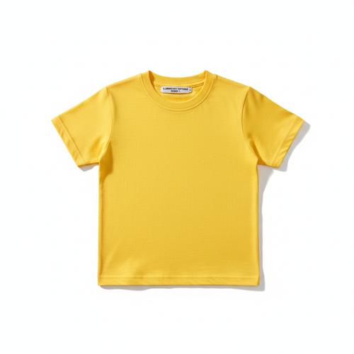 Camiseta de algodón de alta calidad diseñada específicamente para el uniforme escolar de 1º de Primaria. Confeccionada con tejido resistente y duradero, garantiza comodidad durante toda la jornada escolar. Su color amarillo vibrante facilita la identificación de los estudiantes en actividades escolares y extraescolares. Ideal para mantener una imagen uniforme y profesional en el centro educativo. Fácil de lavar y mantener, perfecta para el uso diario en clase.